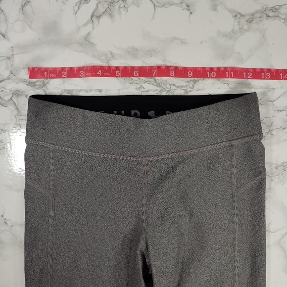 Under Armour Gray Compression Leggings Size Small - Picture 6 of 7